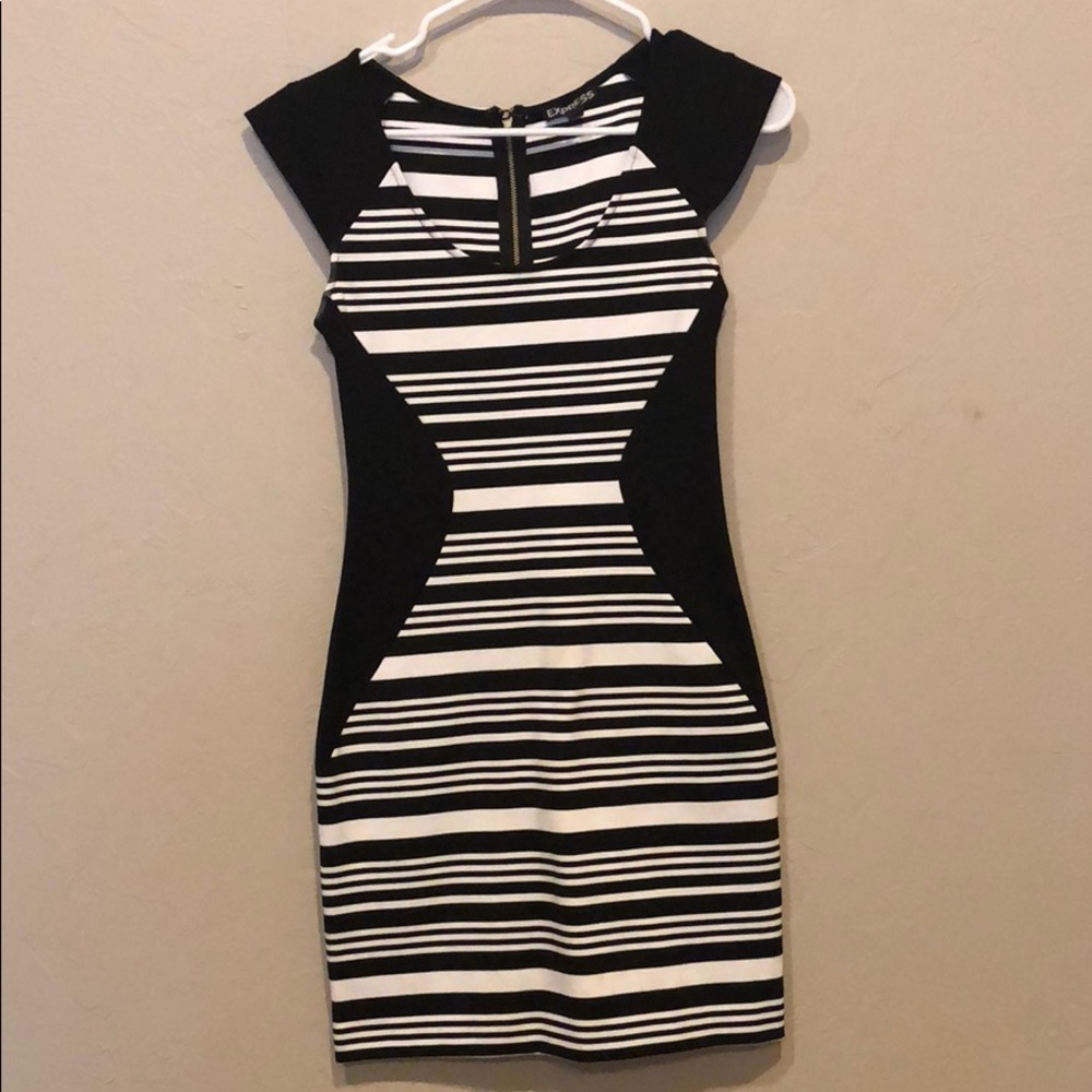 Black and white fitted body con dress